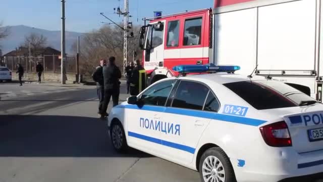 Кола пламна на жп прелез в Благоевград