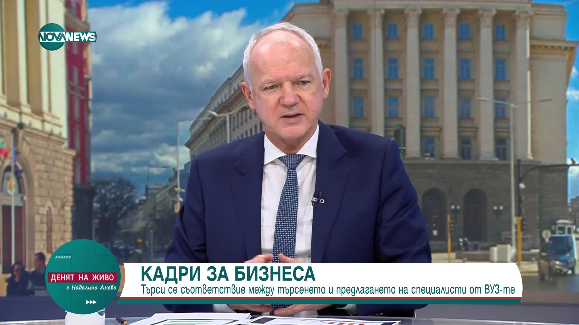 Велев: Не само отпадане на таксите, но трябват и стипендии за дефицитните специалности