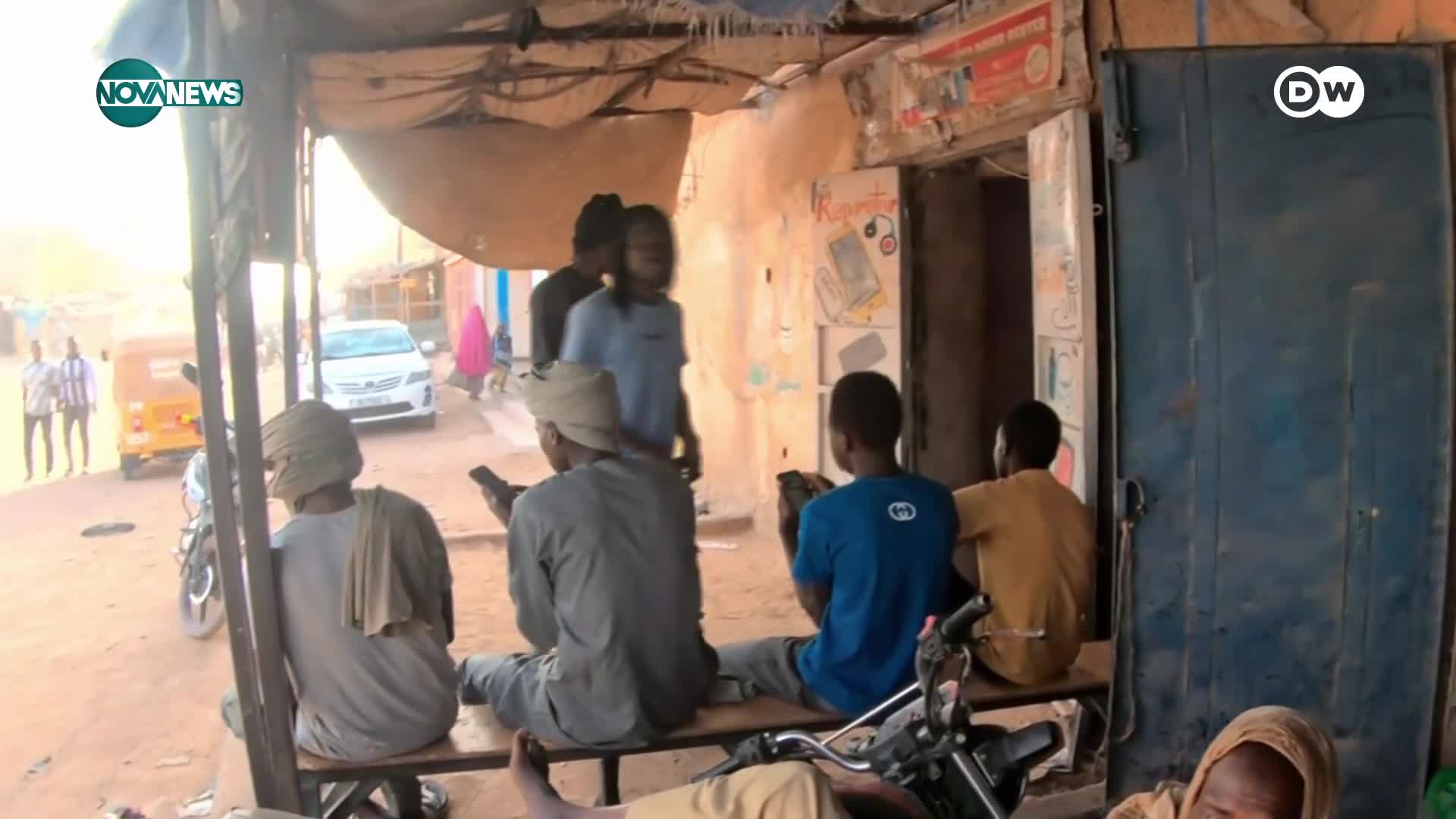 Двама мигранти от Судан, които не стигат до Европа, но развиват бизнес в Нигер
