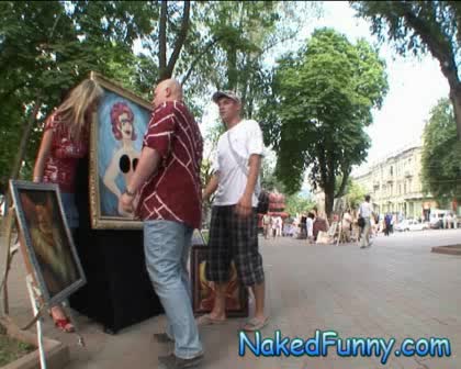Голи И Смешни - Скрита Камера Руса Мацка показва Цици ( Супер Качество )