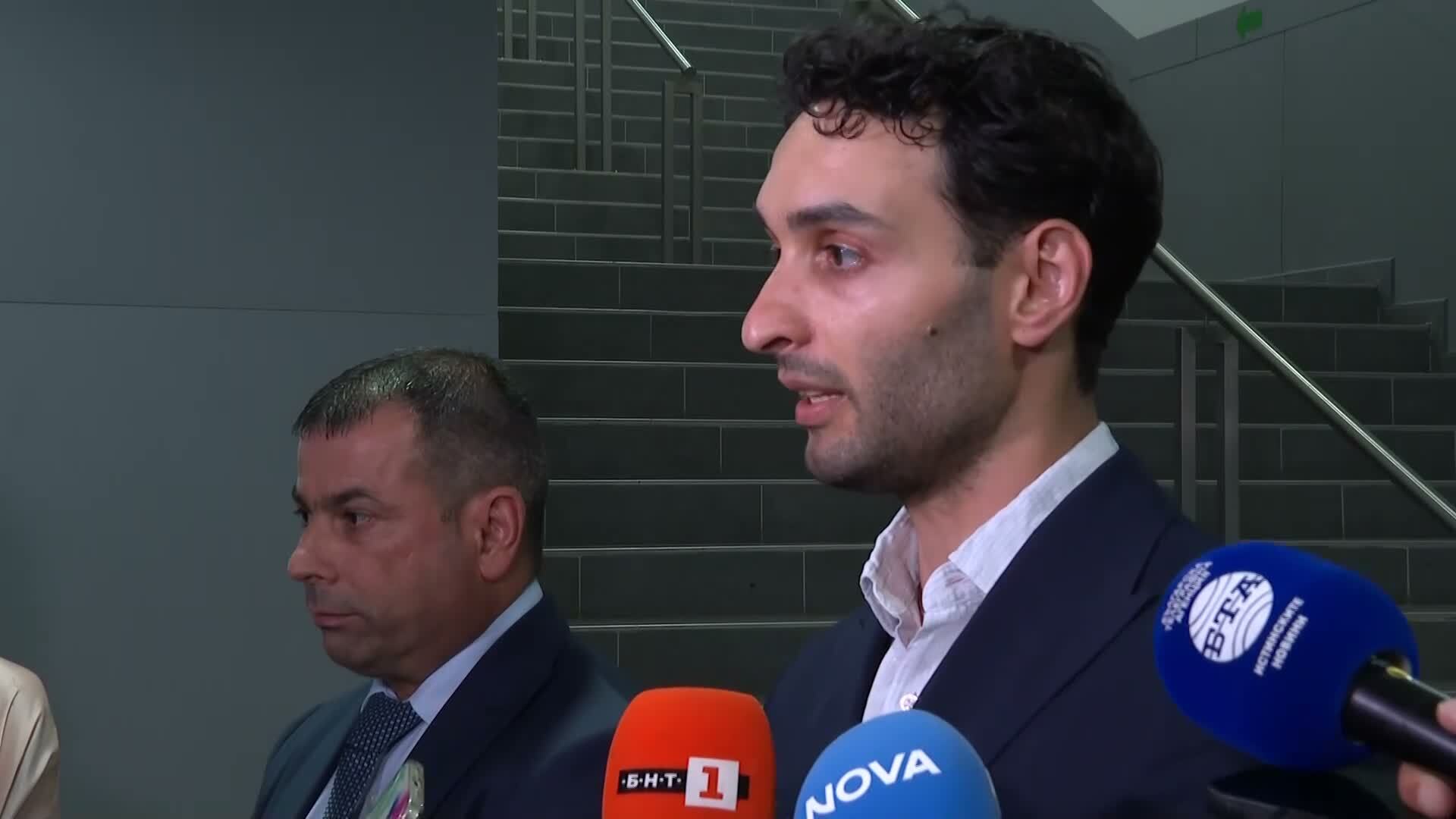 Задържаха съпругата на един от "Калашниците" за заплахи към свидетелка по делото