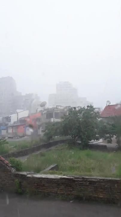 Градушка удари Ямбол
