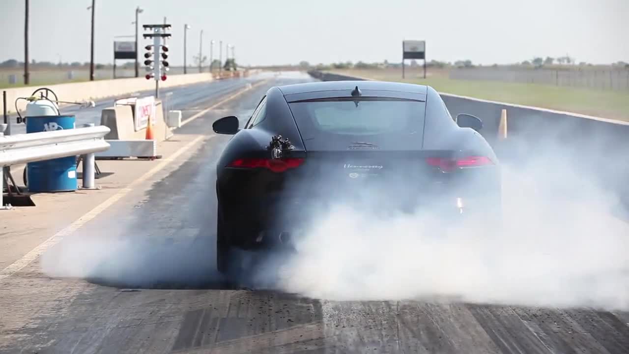 Чуйте Hennessey Jaguar F-type R Coupe с 631 кс