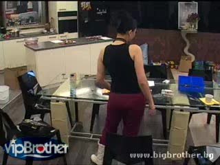 Бате - Шефе Софка моли за Касeтофон Vip Brother епизод 3