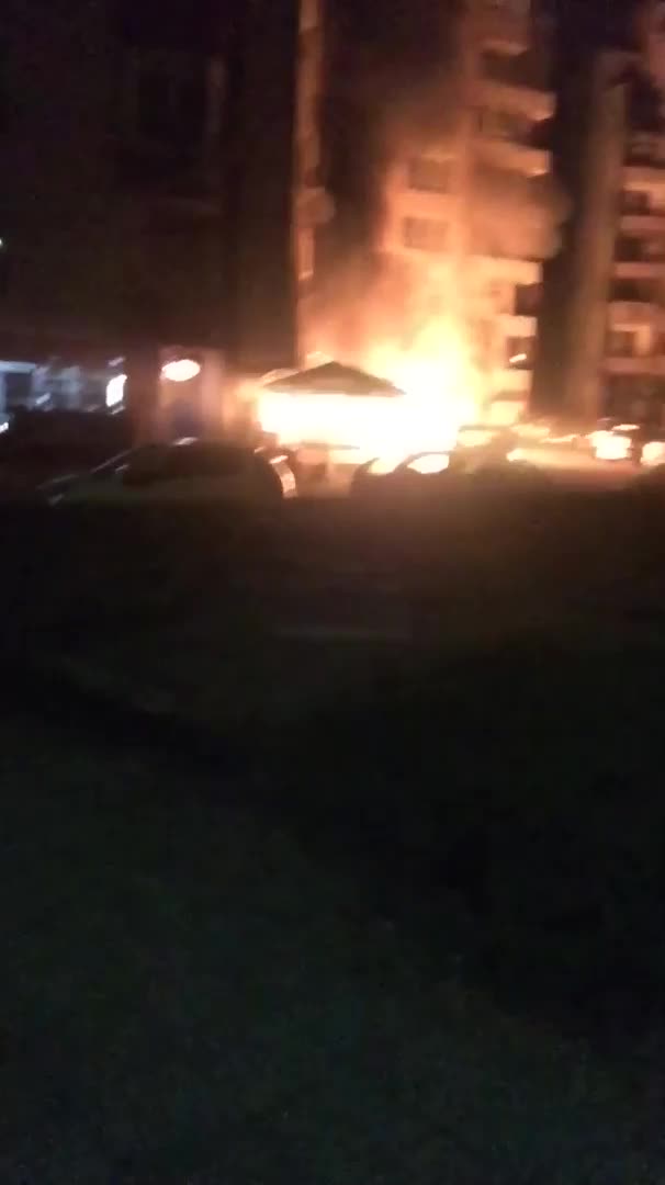 Голям пожар избухна в Бургас