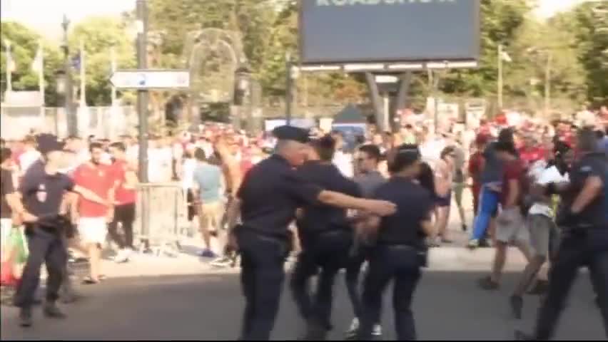 Отново напрежение сред феновете в Марсилия