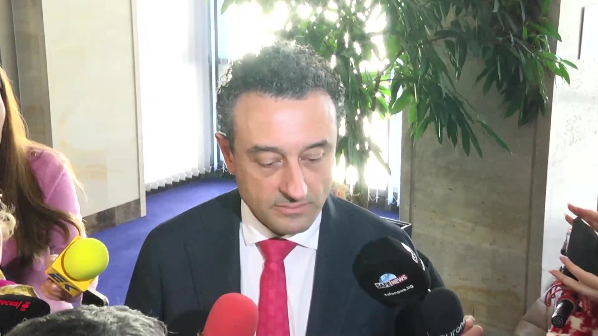 Василев и Лорер отричат облага от продажбите на имот в София