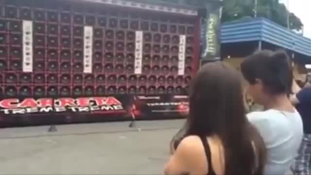 Стената на звука - Не сте виждали такъв бас