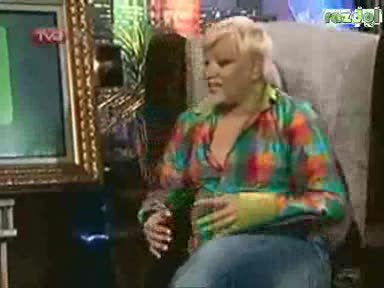 Лилана На Гости Във Вечерното Шоу На Азис*23.12.2008*