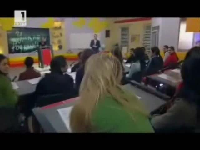 Хилда Казасян изгорила дневника като ученичка и пушила в час! 