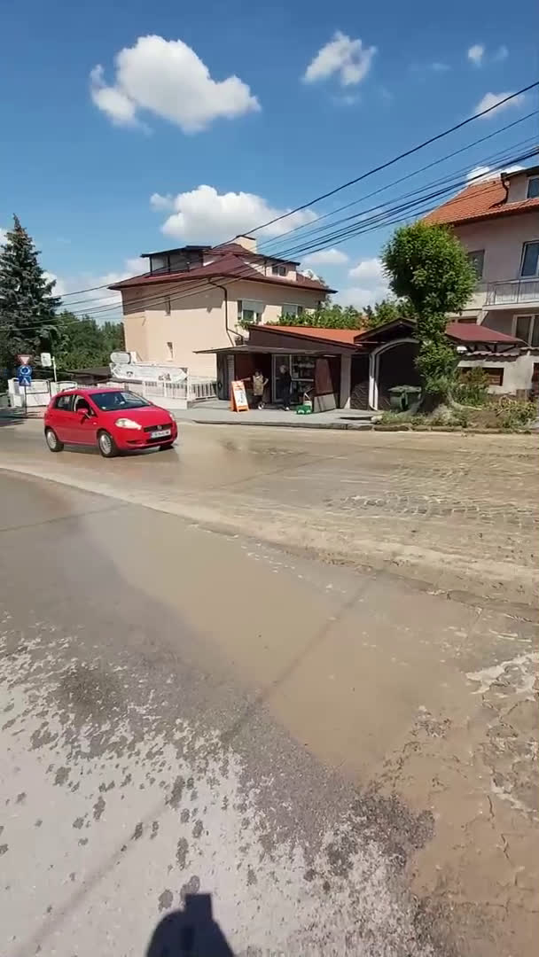 Спукана тръба в кв. "Драгалевци"