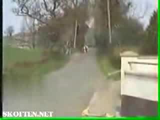 Колата За Малко Да Го Отнесе , А Той Снима