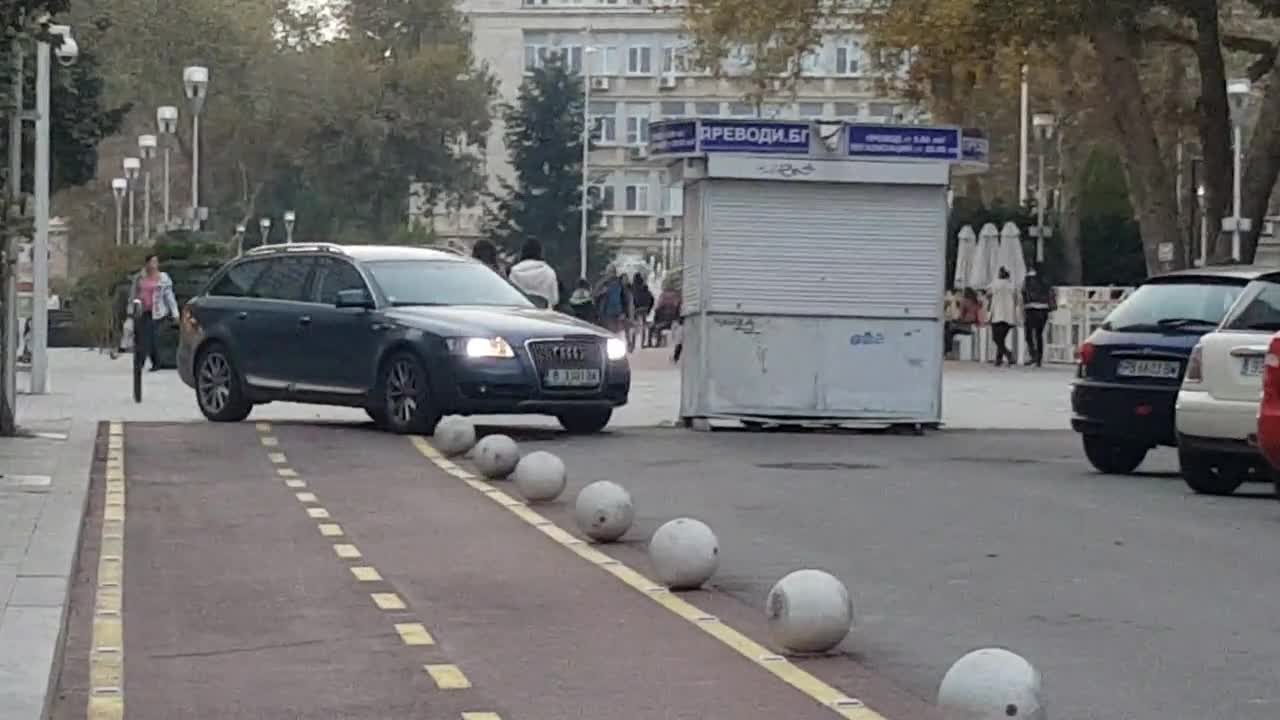 Хората със скъпи коли