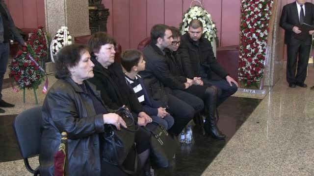 Борисов изпрати ген.Танов със сълзи в последния му път