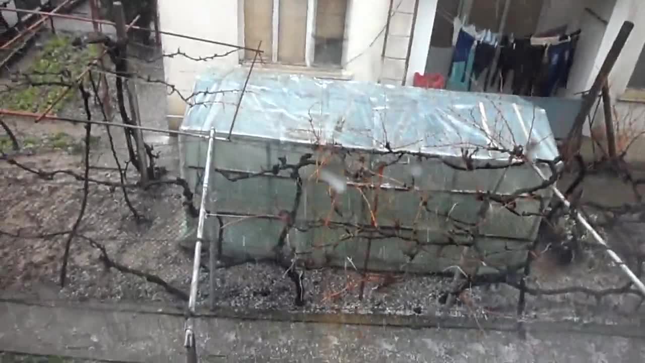 Гръмотевична буря и градушка в Кюстендилско