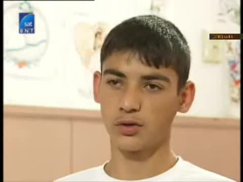 Сираче: Майка ми я удари гръм!