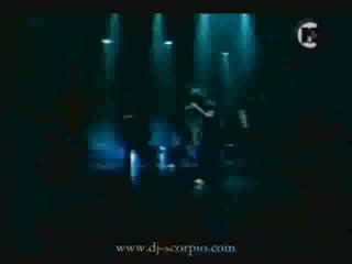 Blue Срещу Us5 - Коя Е По - Добрата Група?