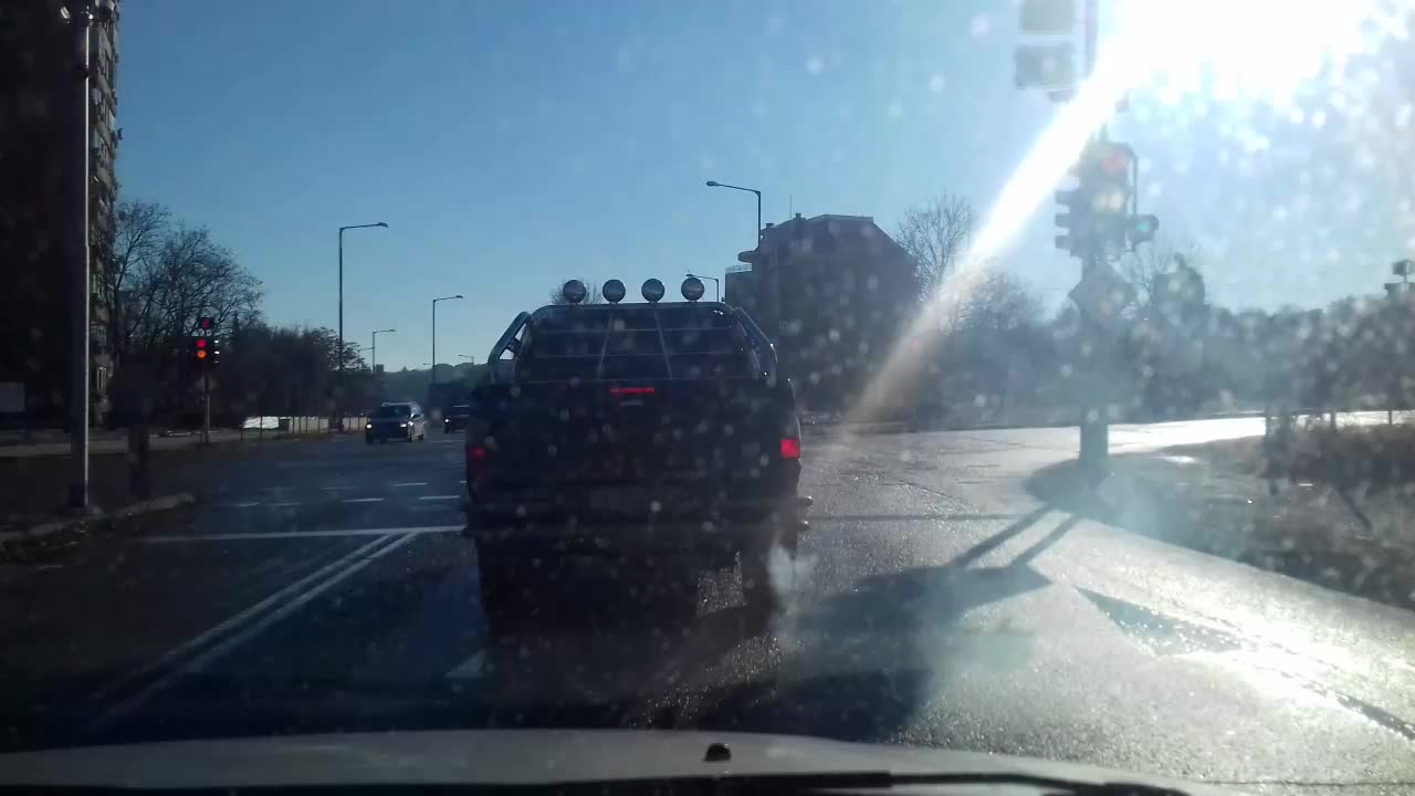 Хасковски пикап замърсява въздуха в Разград