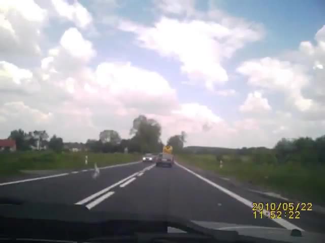 Вижте какви хора карат по нашите пътища 