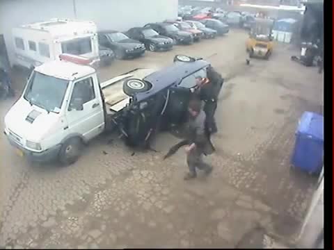 Не си давайте колата при тези !!! Смях