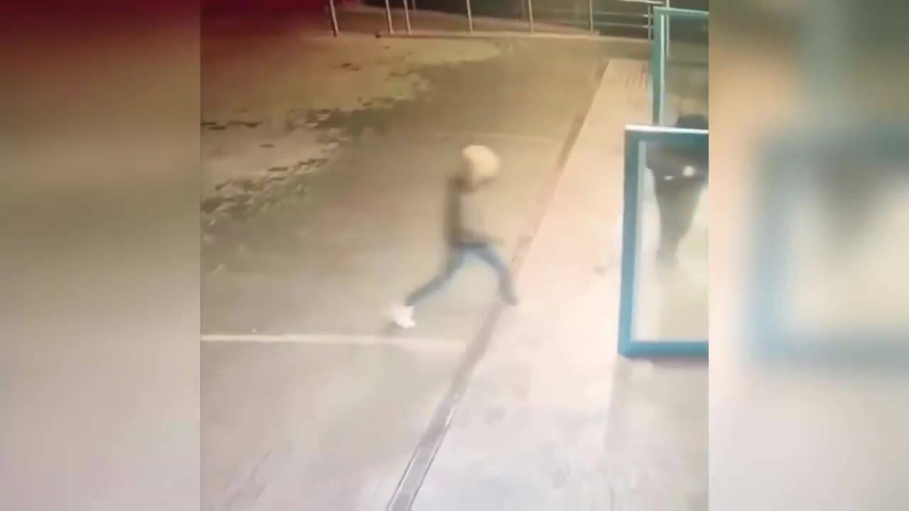 Смях идиоти и изцепки!