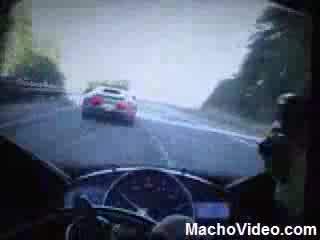 BugattI Veyron Vs Yamaha R1 Vs Porsche Carrera GT