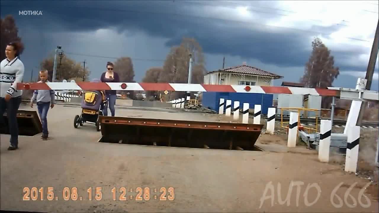 Какво се случва когато само за един момент станете невнимателен към детето си !