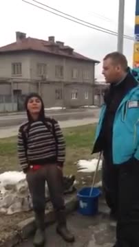 Момче от Кричим сложи в малкия си джоб бургазлийката Златка Димитрова