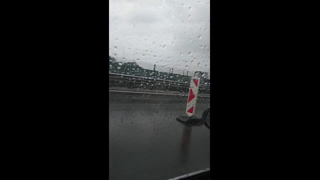 "Моята новина": Как се асфалтира АМ „Тракия” по време на силен валеж