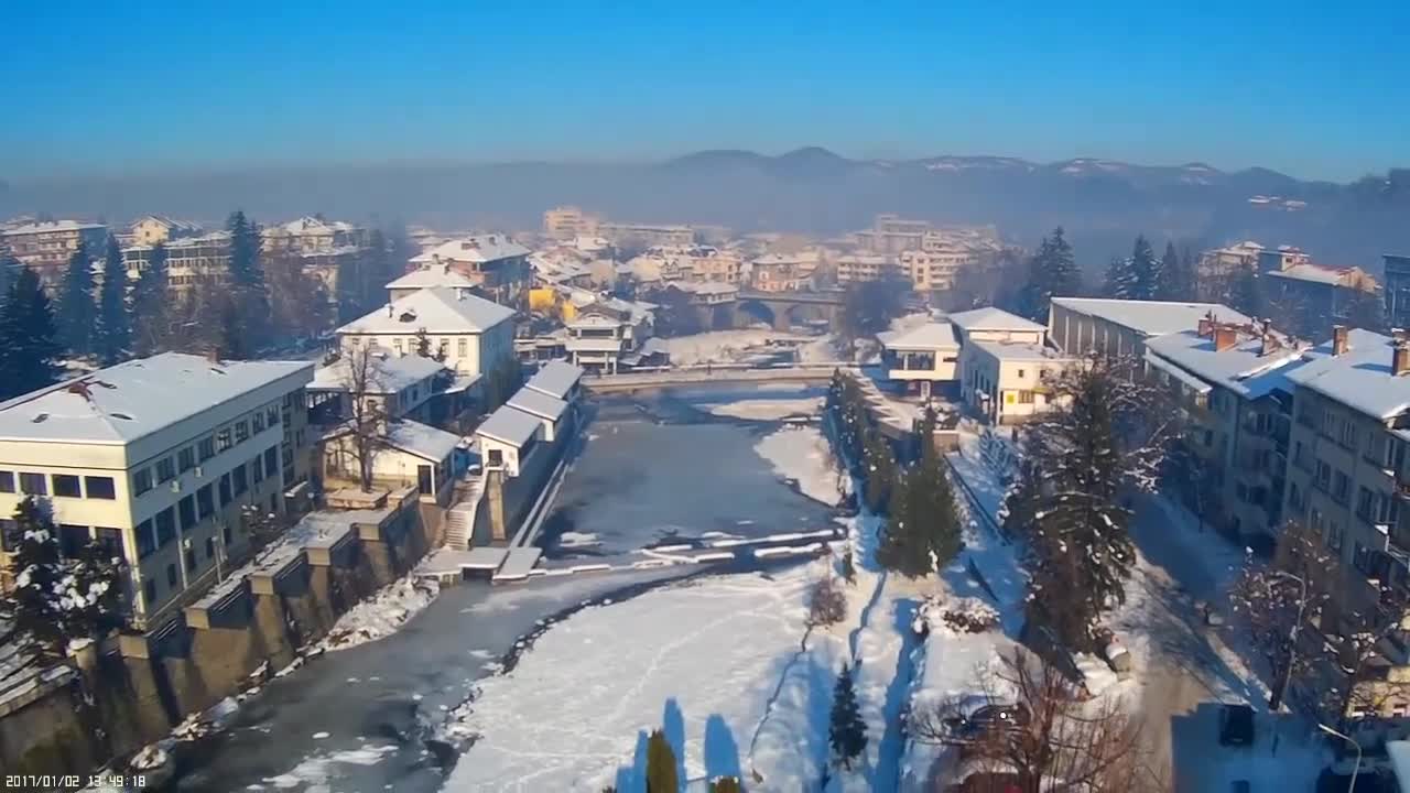Градът