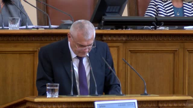 Валентин Радев: Илия Стоилов е напуснал легално страната на 6 септември