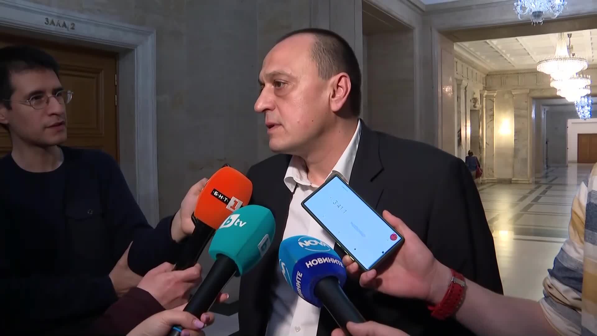 Даниел Митов: Още миналата година част от предписанията на АПИ са били да се поставят пътни знаци и маркировка на отсечката, къд