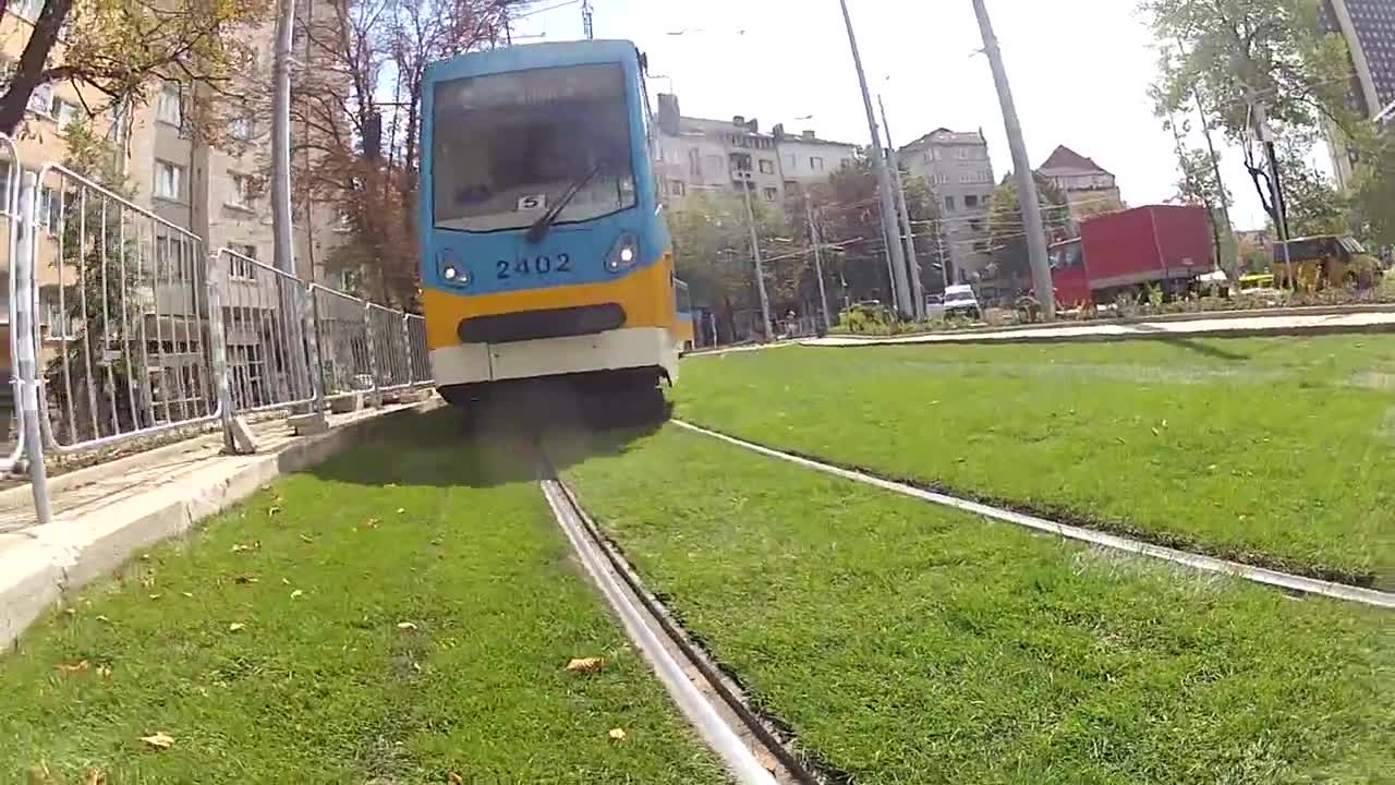 Ремонтът на Руски паметник и първите "зелени релси" за трамваи в София