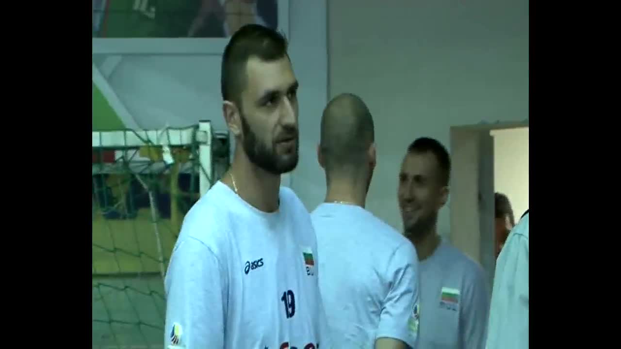 Открита тренировка на националния отбор по волейбол преди заминаването за Полша