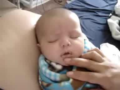 Бебе На 1 Месец Говори