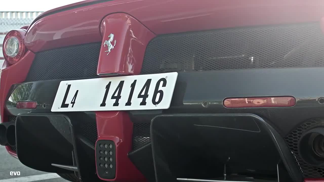 Тест на Ferrari Laferrari