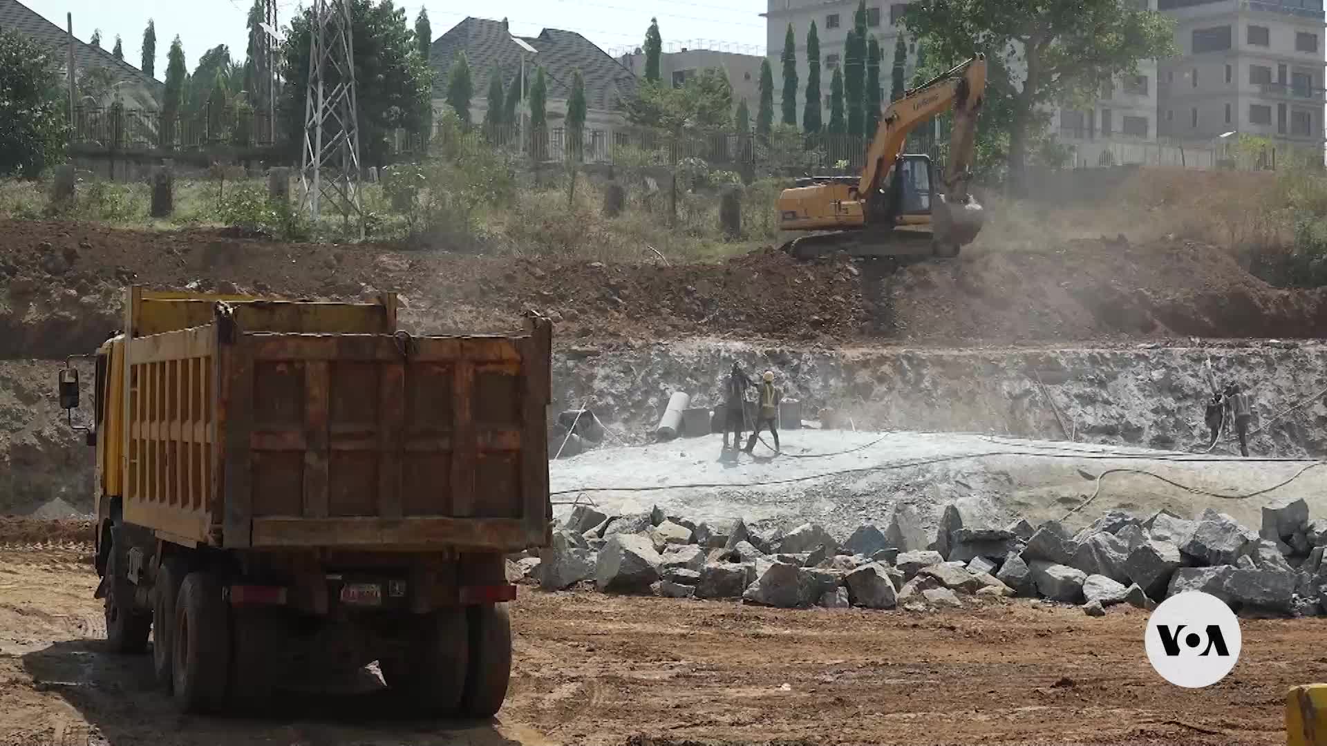 Китай доминира строителния сектор в Нигерия, местни инженери недоволстват
