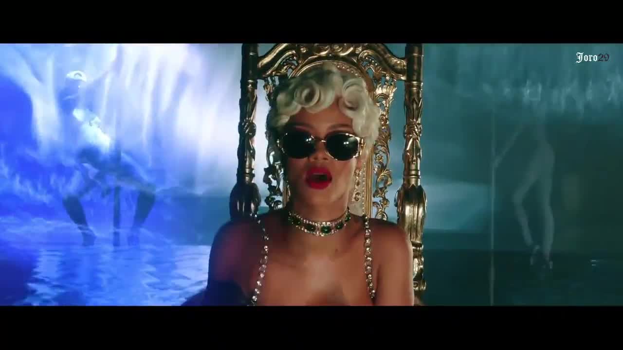 Премиера! Rihanna - Pour It Up ( Официално Видео )   Превод