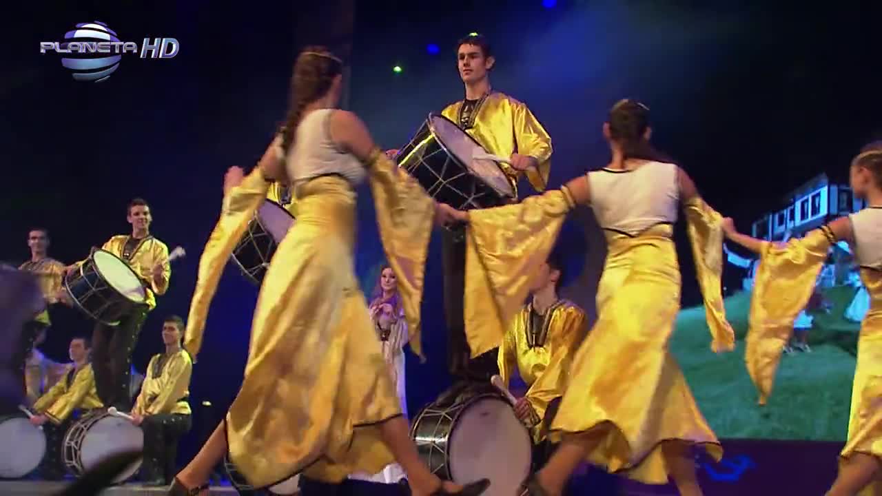 Поли Паскова - Стара майка (на живо) 2014