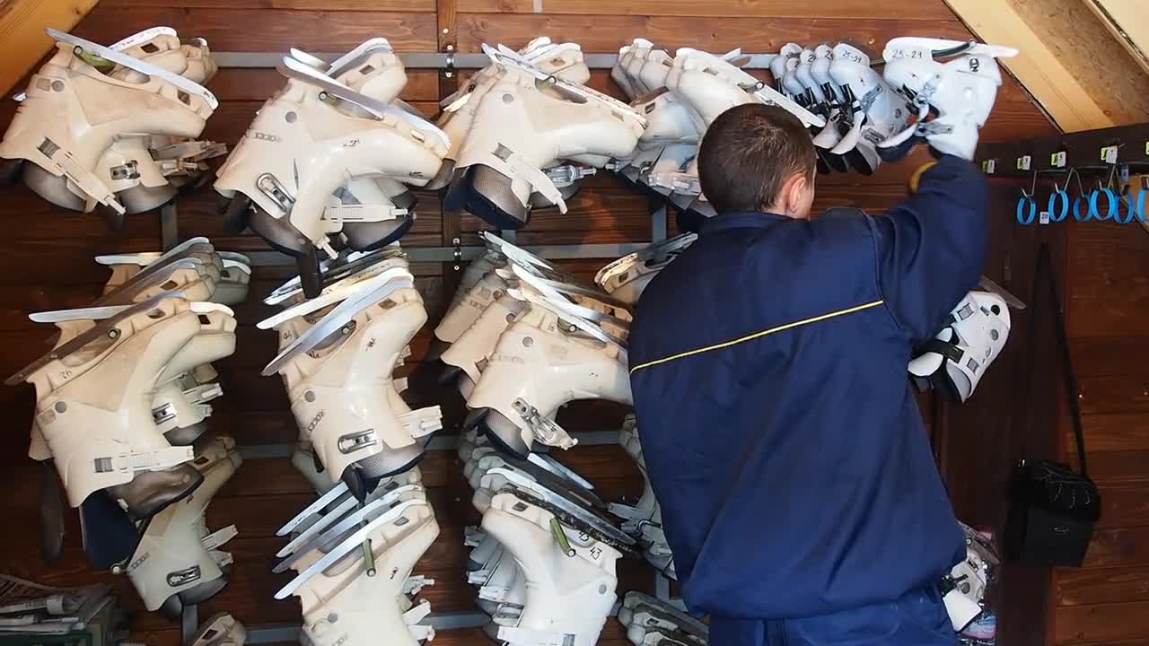 Безплатна ледена пързалка за празниците във Варна