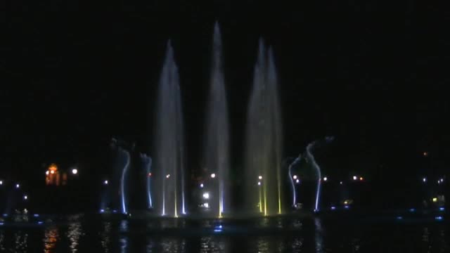 Откриха Пеещите фонтани в Пловдив (2 Част)
