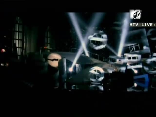 Лудо представяне ! Eminem - Without Me [ Live At Vma ] 2002г.
