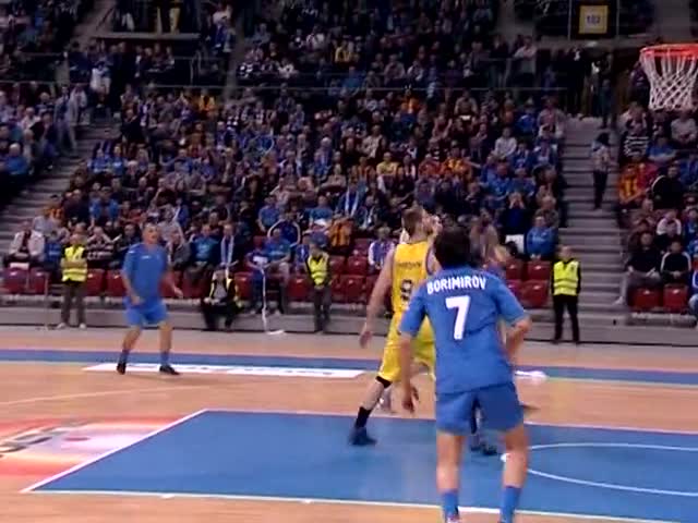 Левски направи шоу за спасението на баскетболния тим