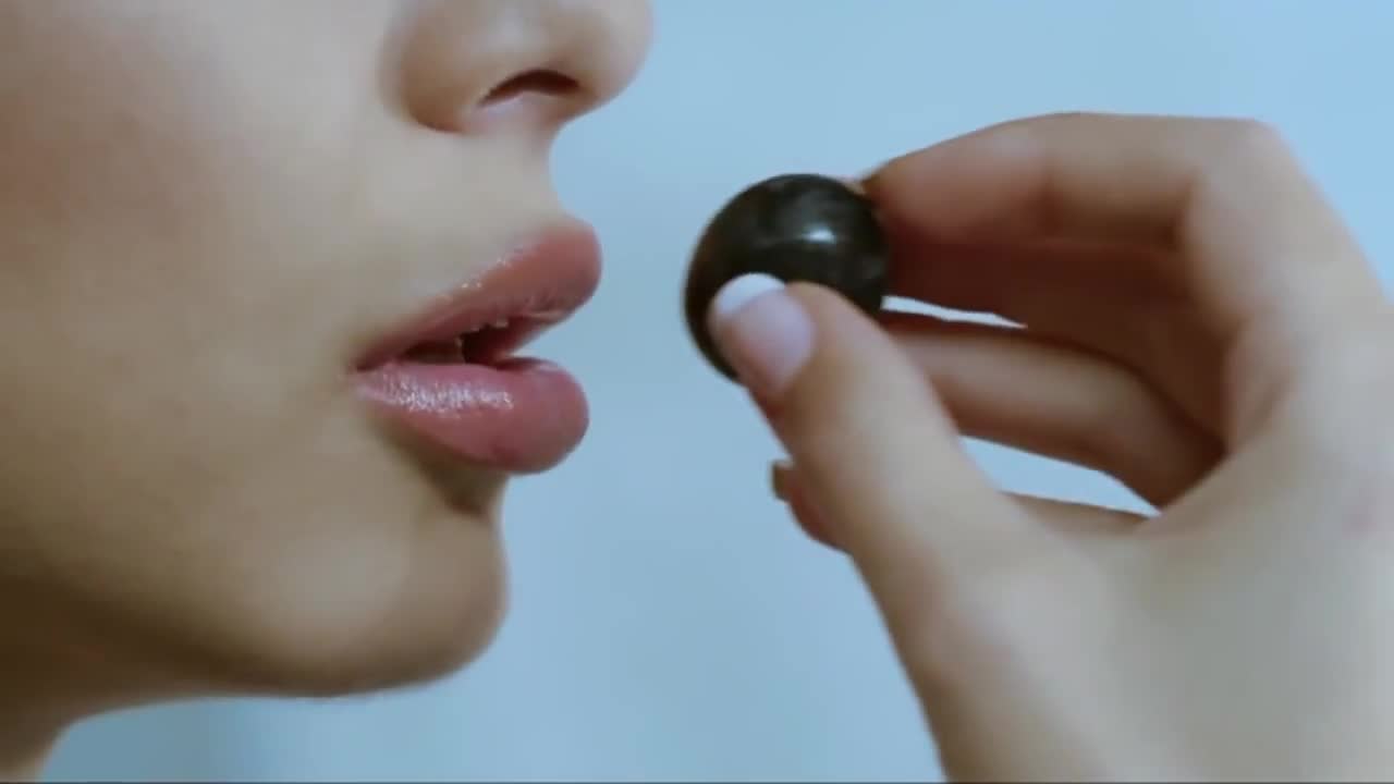 Текст! Лияна и Dj Ники - Изневяра [ Официално Видео]