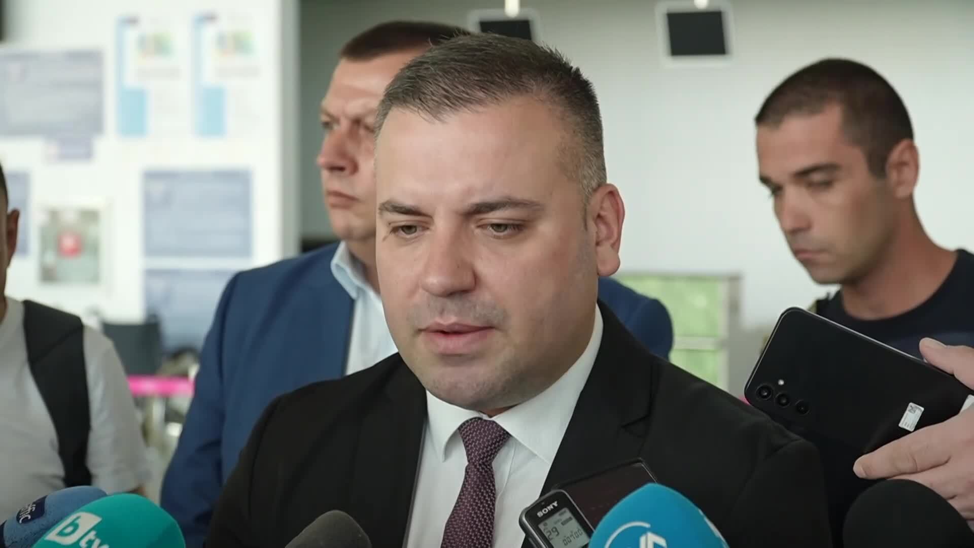 След бурята: В Раковски и още 17 населени места все още няма ток