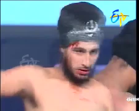 Ужасяващо кърваво шоу - Индия търси талант