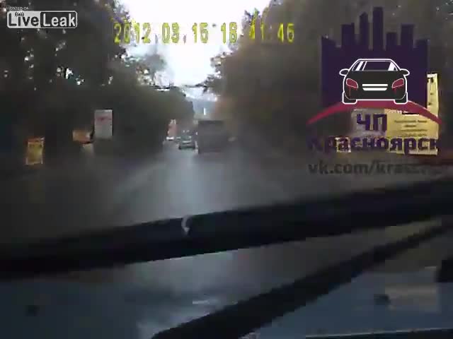 Kак задържат Шофьор причинил катастрофа в Русия