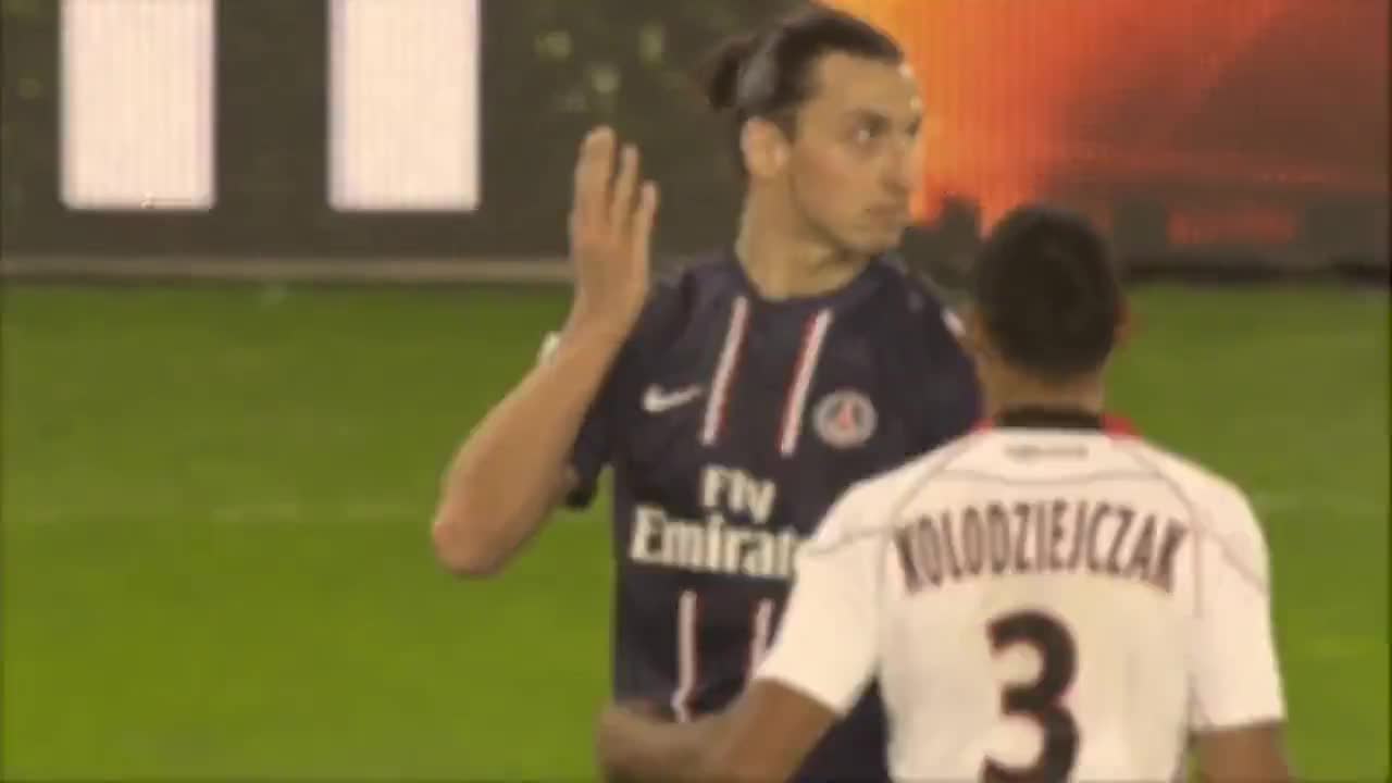Ибрахимович във вихара си - Забавни моменти
