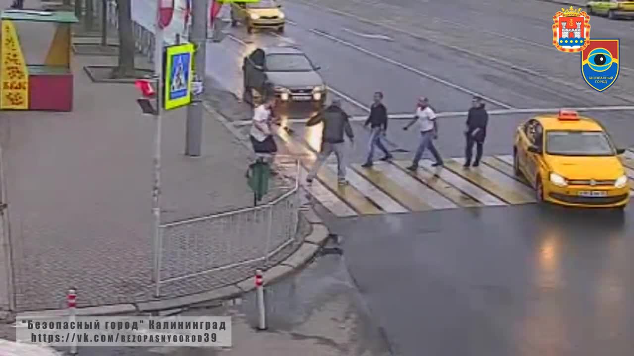 Руснак наби момиче на пешеходна пътека,но си намери майстора
