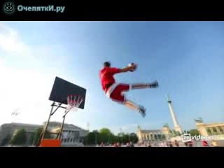 Няколко феноменални баскетбол умения !